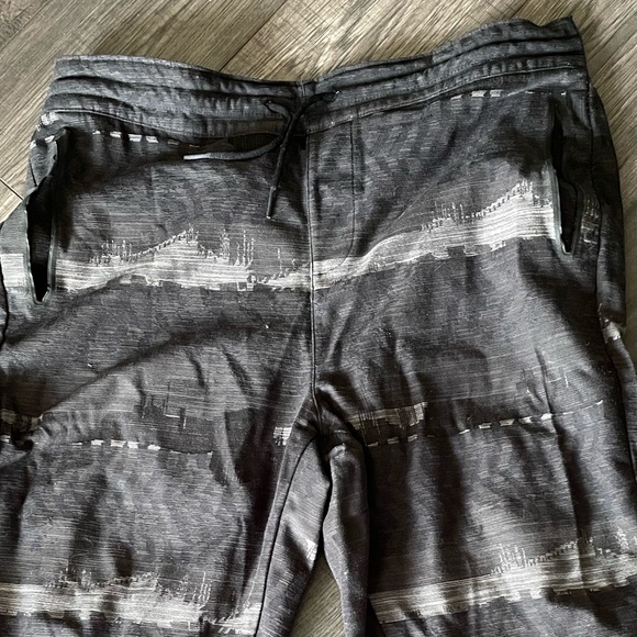 adidas icon un wv joggers - Picture 2 of 7